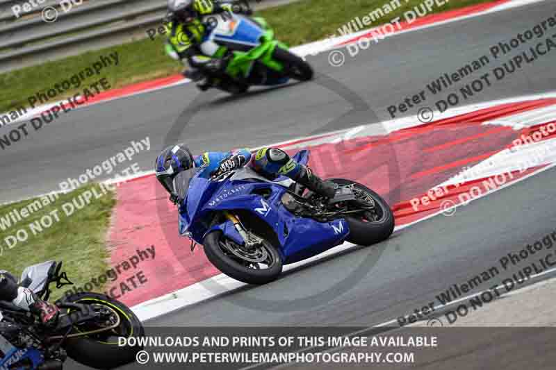 cadwell no limits trackday;cadwell park;cadwell park photographs;cadwell trackday photographs;enduro digital images;event digital images;eventdigitalimages;navarra;no limits trackdays;peter wileman photography;racing digital images;trackday digital images;trackday photos